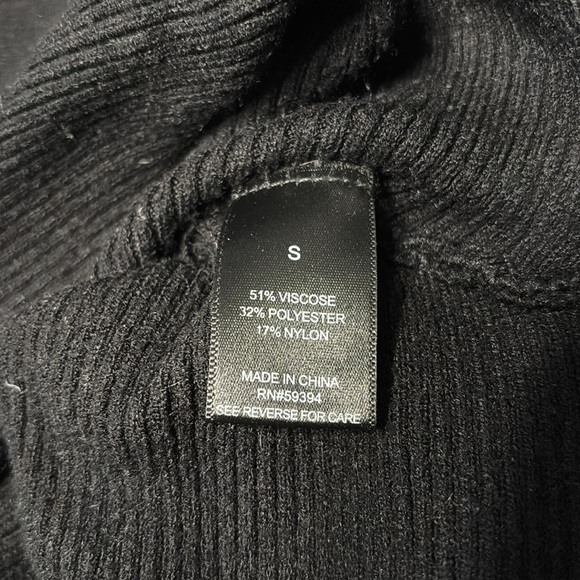 Solutions! Black Winged Sleeved Sweater, Size Small - Picture 5 of 5